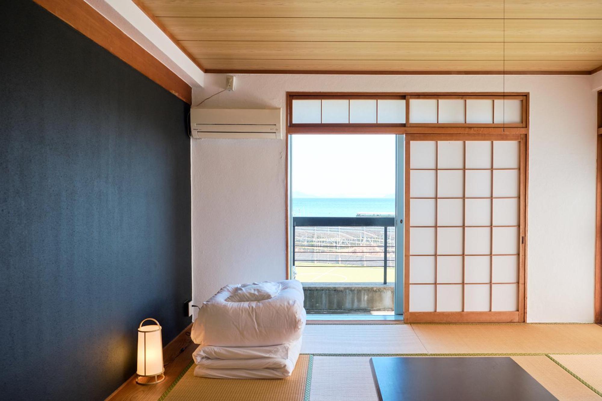 J-Hoppers Lake Biwa Guesthouse Оцу Стая снимка