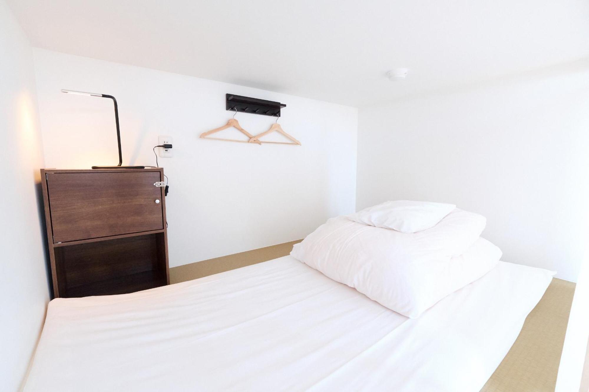 J-Hoppers Lake Biwa Guesthouse Оцу Стая снимка